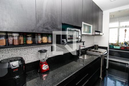 Cozinha  de apartamento à venda com 3 quartos, 90m² em Santa Efigênia, Belo Horizonte