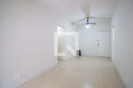 Apartamento à venda com 72m², 2 quartos e 1 vagaSala