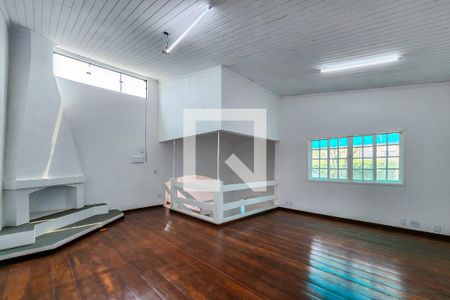 Sala de Lareira de casa para alugar com 3 quartos, 373m² em Parque Terra Nova, São Bernardo do Campo