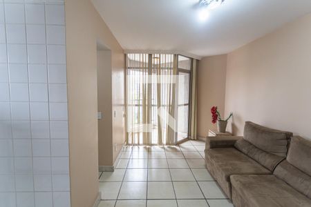 Sala de apartamento para alugar com 1 quarto, 60m² em Buritis, Belo Horizonte