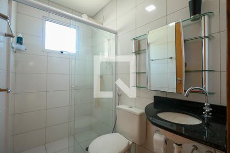 Casa à venda com 330m², 4 quartos e 3 vagas Casa à venda com 330m², 4 quartos e 3 vagasBanheiro Social