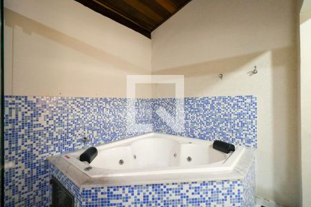 Casa à venda com 330m², 4 quartos e 3 vagas Casa à venda com 330m², 4 quartos e 3 vagasSuíte/ banheiro