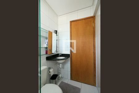 Casa à venda com 330m², 4 quartos e 3 vagas Casa à venda com 330m², 4 quartos e 3 vagasBanheiro Social