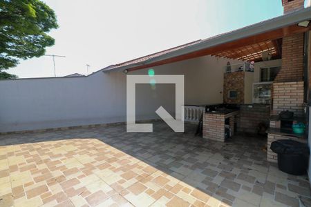 Casa à venda com 330m², 4 quartos e 3 vagas Casa à venda com 330m², 4 quartos e 3 vagasVaranda Gourmet