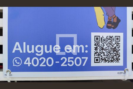 Casa à venda com 330m², 4 quartos e 3 vagas Casa à venda com 330m², 4 quartos e 3 vagasICZP-372