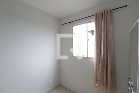 Quarto 1 de apartamento para alugar com 2 quartos, 45m² em Jaqueline, Belo Horizonte