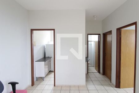 Sala de apartamento para alugar com 2 quartos, 45m² em Jaqueline, Belo Horizonte