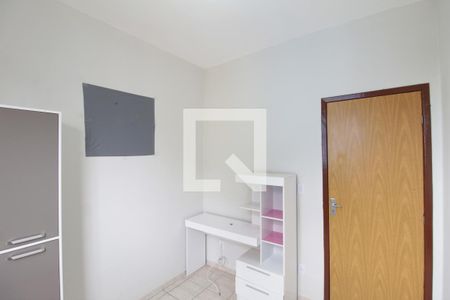 Quarto 1 de apartamento para alugar com 2 quartos, 45m² em Jaqueline, Belo Horizonte