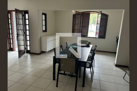 Casa à venda com 3 quartos, 187m² em Engenho do Mato, Niterói