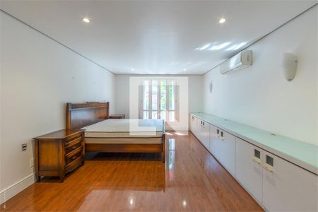 Casa à venda com 5 quartos, 660m² em Fazenda Morumbi, São Paulo