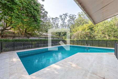 Casa à venda com 5 quartos, 660m² em Fazenda Morumbi, São Paulo