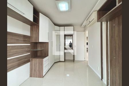 Quarto de apartamento para alugar com 2 quartos, 57m² em Fátima, Canoas