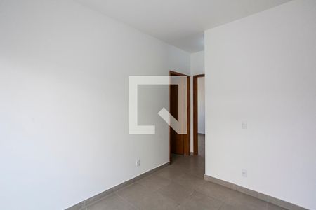 Sala de apartamento para alugar com 2 quartos, 60m² em Santa Mônica, Uberlândia