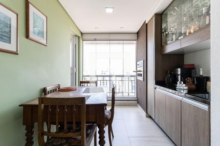 Sala de apartamento à venda com 2 quartos, 58m² em Vila Gumercindo, São Paulo