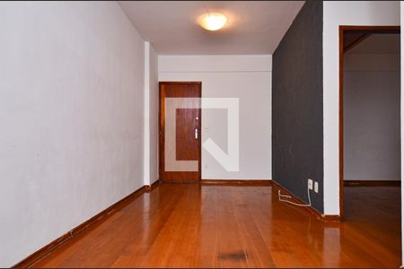 Sala de estar de apartamento para alugar com 2 quartos, 70m² em Sion, Belo Horizonte