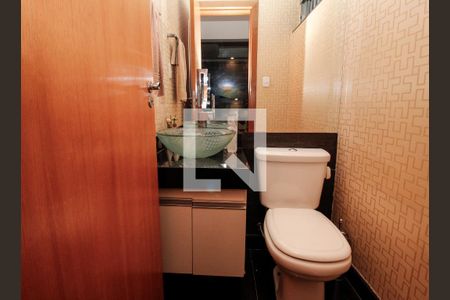 Lavabo de casa à venda com 2 quartos, 182m² em Boa Vista, Belo Horizonte