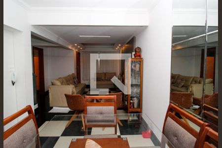 Sala de casa à venda com 2 quartos, 182m² em Boa Vista, Belo Horizonte