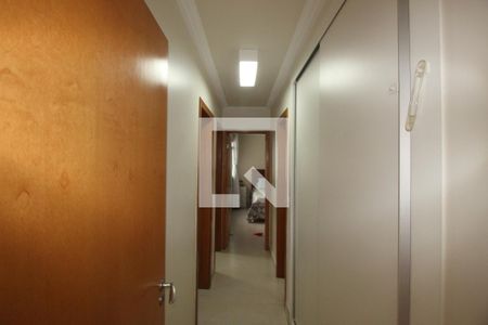 Corredor de apartamento à venda com 3 quartos, 90m² em Carlos Prates, Belo Horizonte