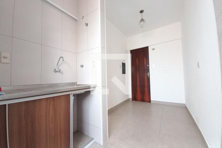 Cozinha  de apartamento para alugar com 1 quarto, 43m² em Centro, Campinas