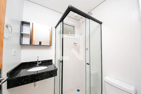 Banheiro de apartamento à venda com 1 quarto, 27m² em Vila Darli, São Paulo