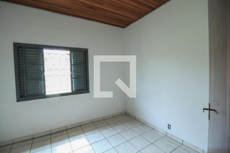 Quarto 1 de casa para alugar com 2 quartos, 65m² em Vila Bertioga, São Paulo