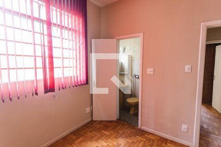 Suíte de apartamento para alugar com 3 quartos, 100m² em Santo Antônio, Belo Horizonte