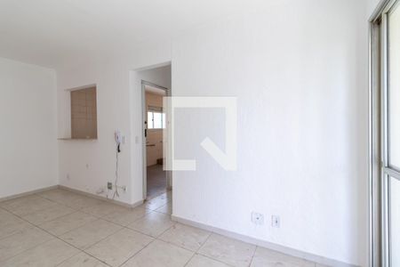 Sala  de apartamento para alugar com 2 quartos, 51m² em Vila Dionisia, São Paulo