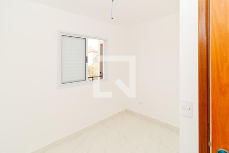 Quarto 2 de apartamento para alugar com 2 quartos, 40m² em Vila Mazzei, São Paulo