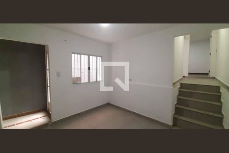 Sala de casa para alugar com 2 quartos, 55m² em Vila Osasco, Osasco