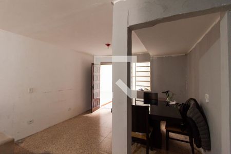 Sala de casa para alugar com 2 quartos, 100m² em Conjunto Residencial Sitio Oratório, São Paulo