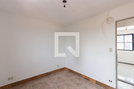 Quarto 2 de apartamento para alugar com 2 quartos, 52m² em Conjunto Residencial José Bonifácio, São Paulo