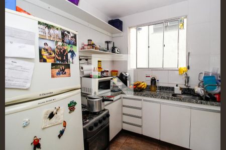 Cozinha  de apartamento à venda com 2 quartos, 68m² em Sagrada Família, Belo Horizonte