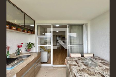 Varanda de apartamento para alugar com 3 quartos, 97m² em Barra Olímpica, Rio de Janeiro