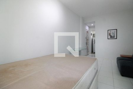 Sala/Quarto de kitnet/studio para alugar com 1 quarto, 30m² em Copacabana, Rio de Janeiro