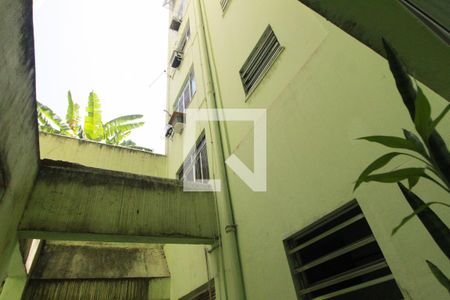 Vista da Sala/Quarto de kitnet/studio para alugar com 1 quarto, 30m² em Copacabana, Rio de Janeiro