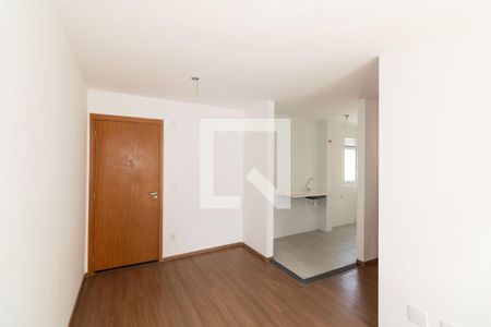 Sala de apartamento para alugar com 2 quartos, 40m² em Inhoaíba, Rio de Janeiro