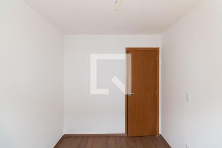 Quarto 1 de apartamento para alugar com 2 quartos, 40m² em Inhoaíba, Rio de Janeiro