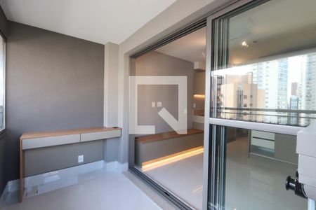 Varanda de kitnet/studio à venda com 1 quarto, 29m² em Chácara Klabin, São Paulo