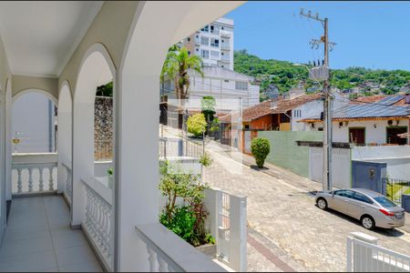 Varanda de casa para alugar com 4 quartos, 250m² em Pantanal, Florianópolis