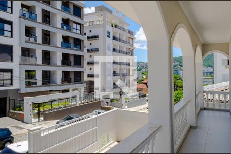 Varanda de casa para alugar com 4 quartos, 250m² em Pantanal, Florianópolis