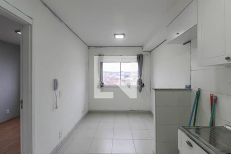 Sala/Cozinha de apartamento para alugar com 1 quarto, 28m² em Vila Ema, São Paulo