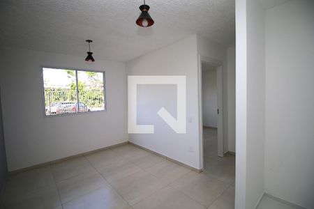 Sala de apartamento para alugar com 1 quarto, 43m² em Brás de Pina, Rio de Janeiro