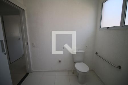 Banheiro de apartamento para alugar com 1 quarto, 43m² em Brás de Pina, Rio de Janeiro