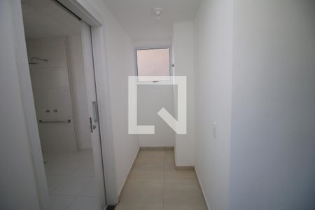 Sala - Corredor de apartamento para alugar com 1 quarto, 43m² em Brás de Pina, Rio de Janeiro