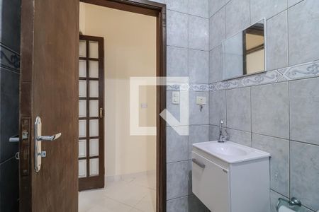 Banheiro de casa para alugar com 1 quarto, 60m² em Vila Guarani, Mauá