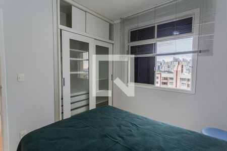 Quarto 1 de apartamento para alugar com 2 quartos, 70m² em Santo Antônio, Belo Horizonte