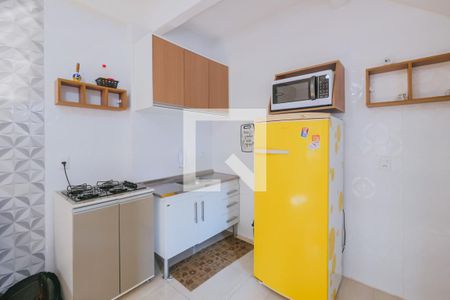 Cozinha de casa para alugar com 1 quarto, 33m² em Stella Maris, Salvador