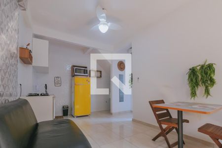 Sala de casa para alugar com 1 quarto, 33m² em Stella Maris, Salvador