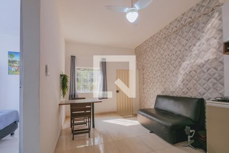 Sala de casa para alugar com 1 quarto, 33m² em Stella Maris, Salvador