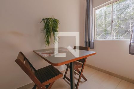 Sala de casa para alugar com 1 quarto, 33m² em Stella Maris, Salvador